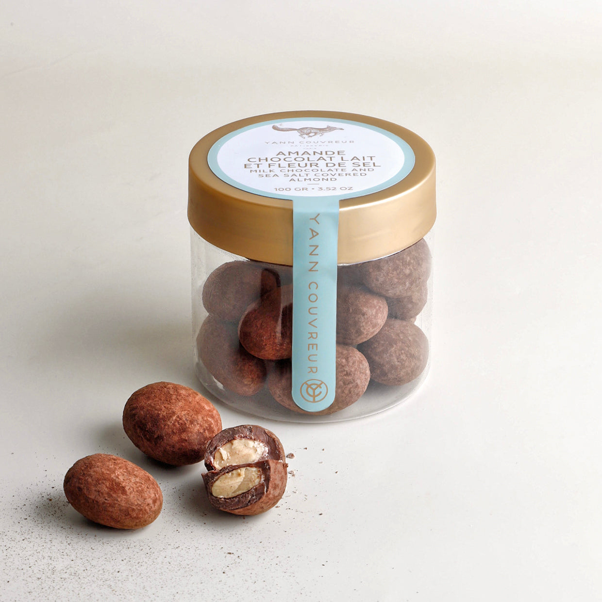 CHOCOLAT AU LAIT AMANDE ET FLEUR DE SEL