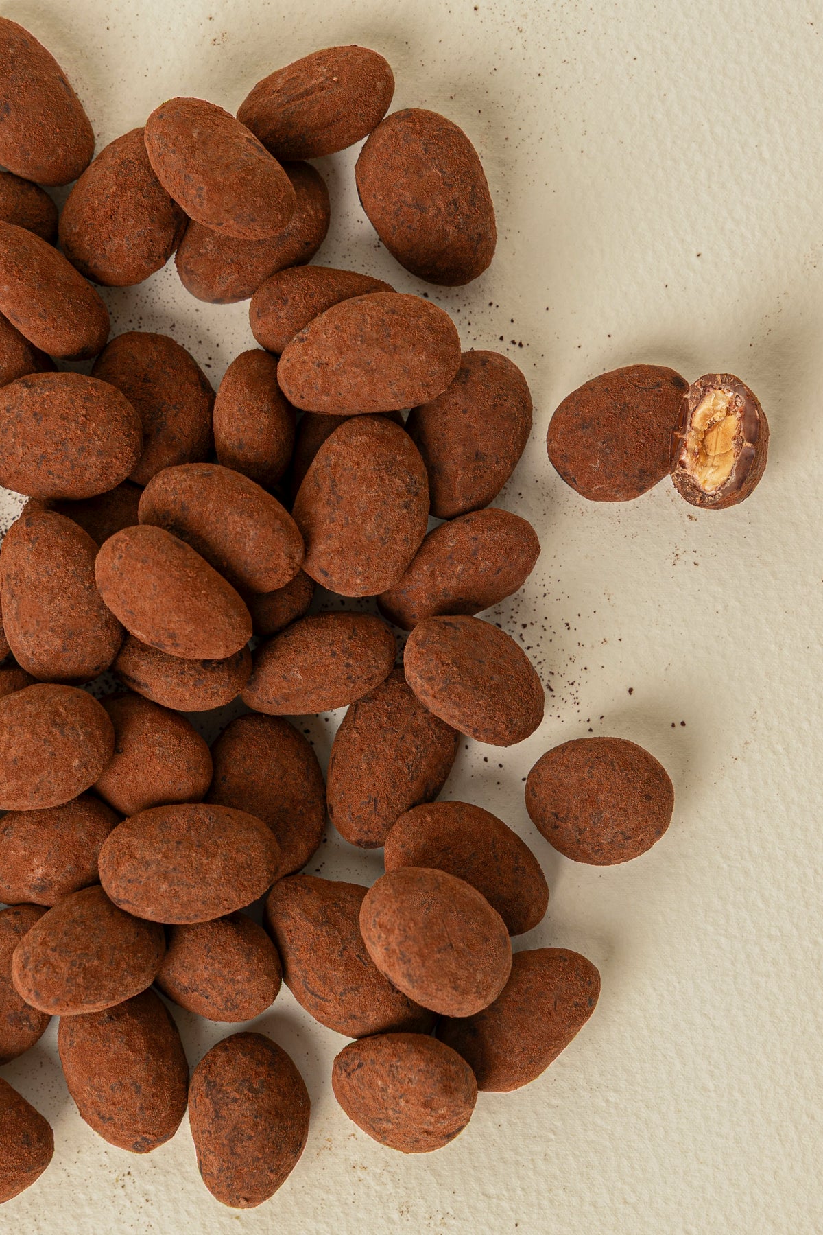 CHOCOLAT AU LAIT AMANDE ET FLEUR DE SEL