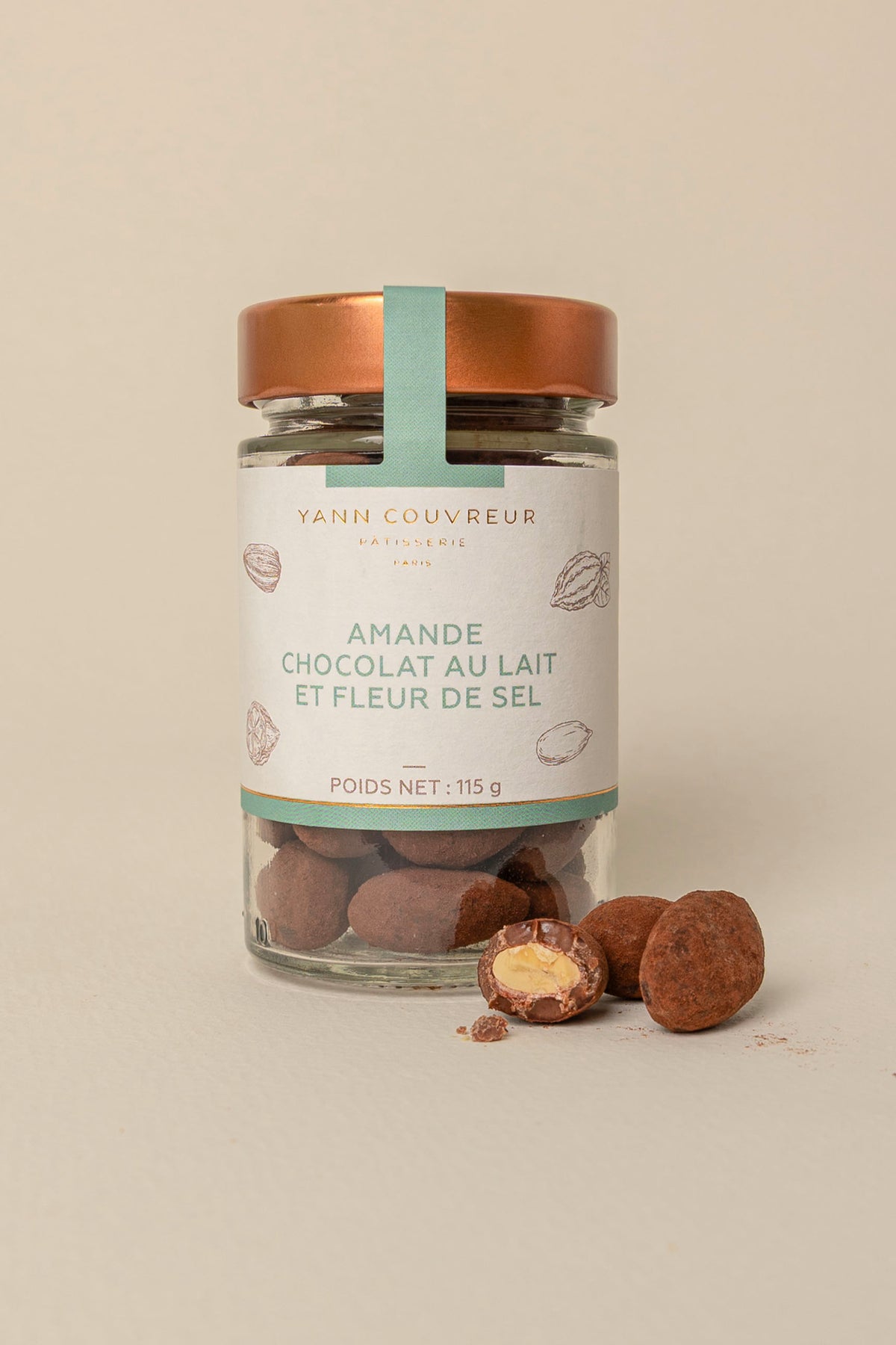CHOCOLAT AU LAIT AMANDE ET FLEUR DE SEL
